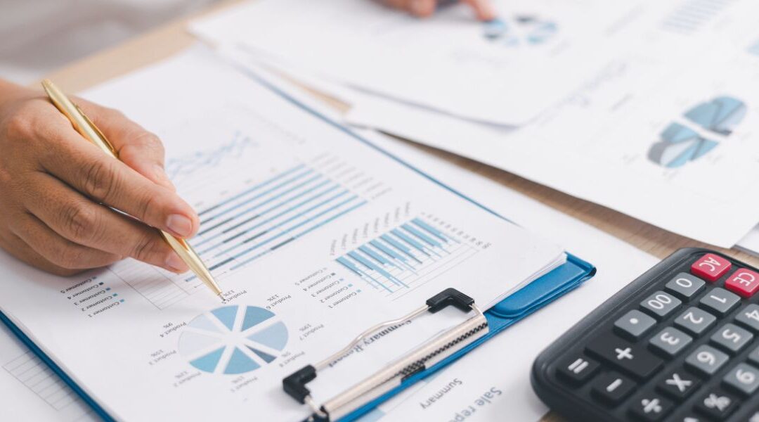 Jak wyjść na prostą finansową w 12 miesięcy? Plan działania